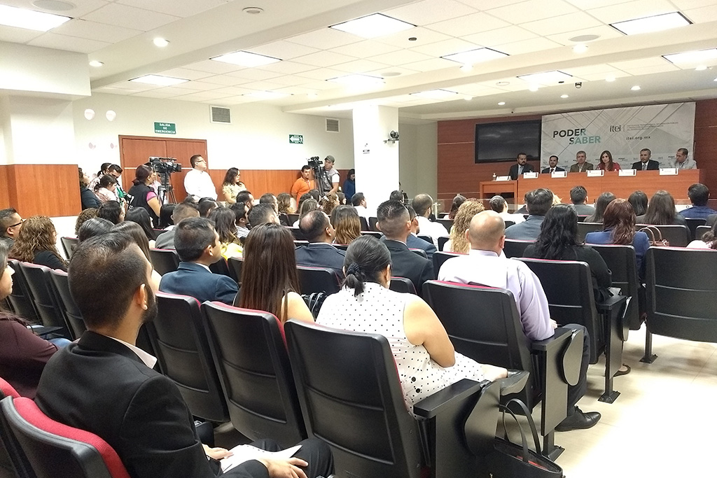 Inauguran Especialidad y Diplomado en materia de Transparencia