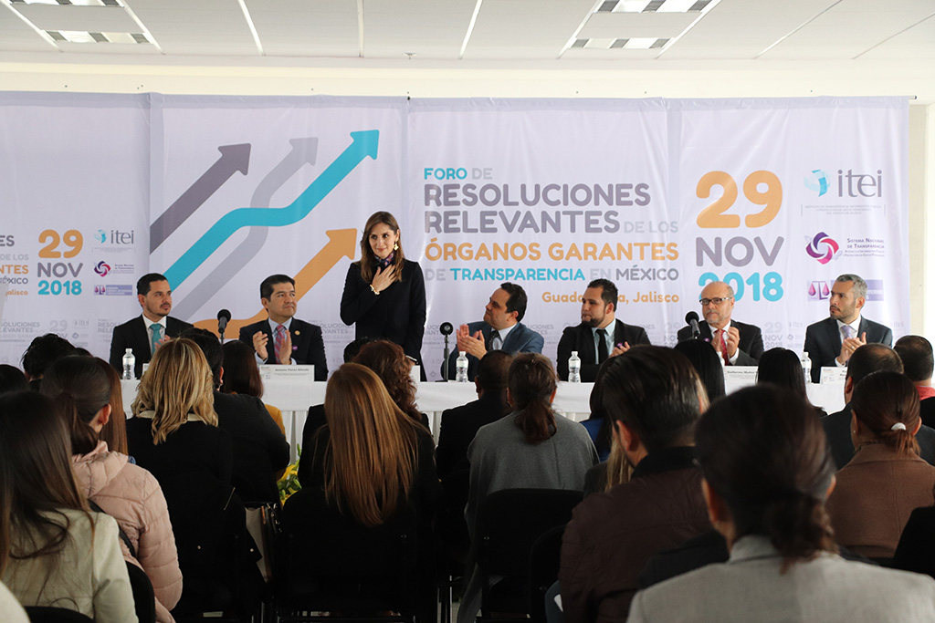 Presentan resoluciones relevantes en foro al que asisten representantes de distintas entidades del País