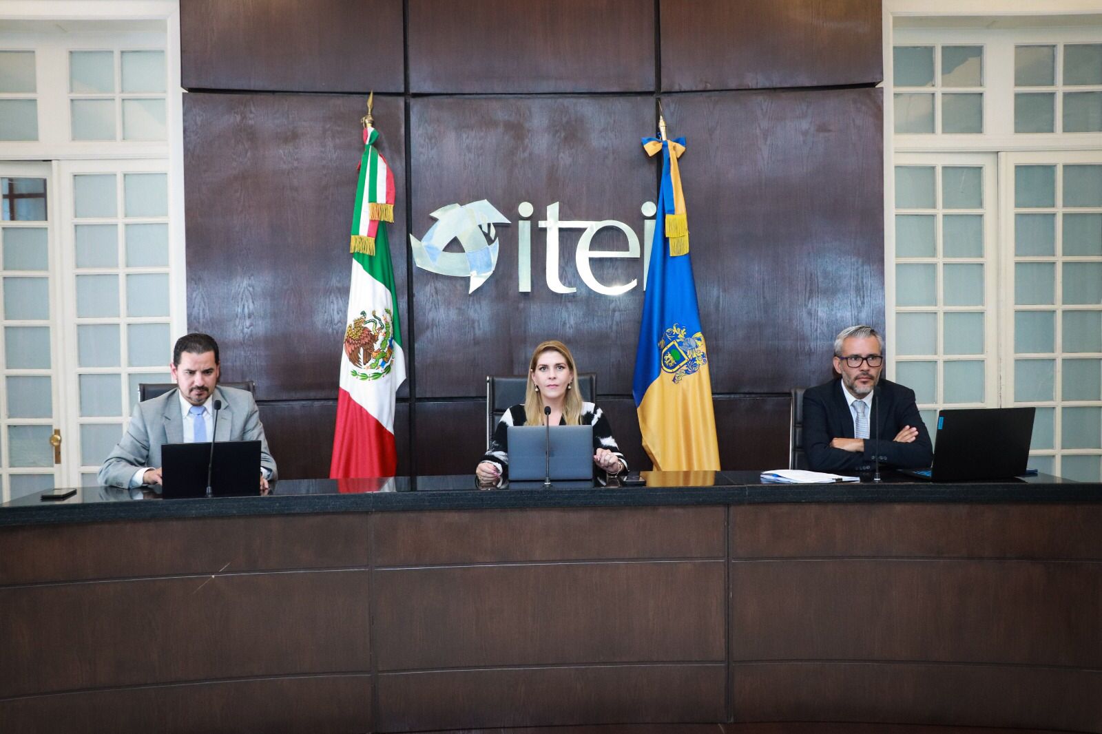 Impone ITEI cuatro multas y 31 amonestaciones públicas