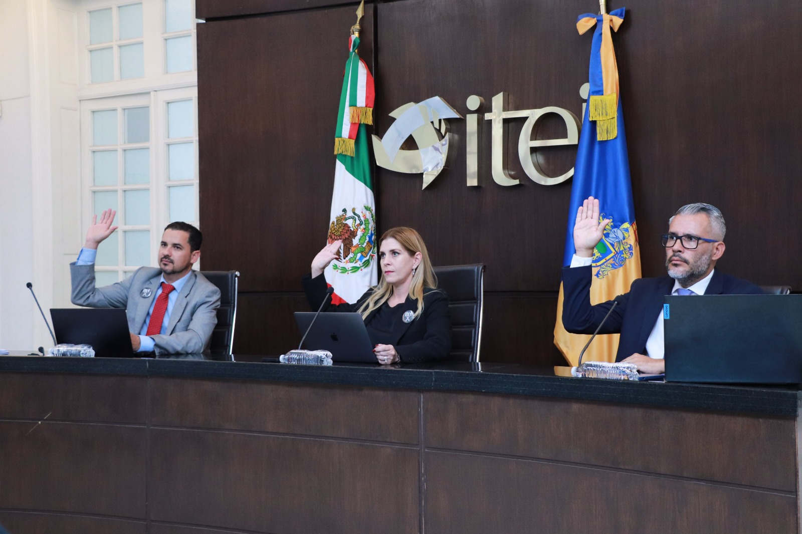 ITEI Impone tres arrestos administrativos a Titular de Unidad de Transparencia del DIF de Tomatlán